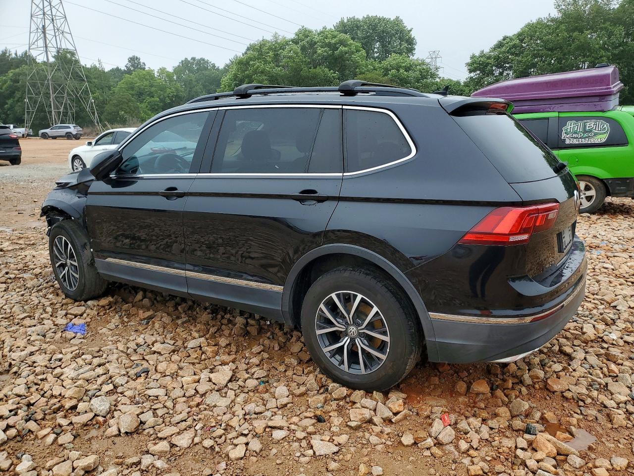 2018 Volkswagen Tiguan - Image 2