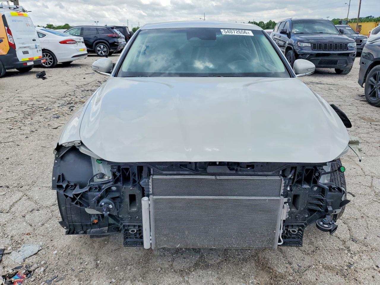 2025 Genesis G70 2.5T Standard - Фото 5