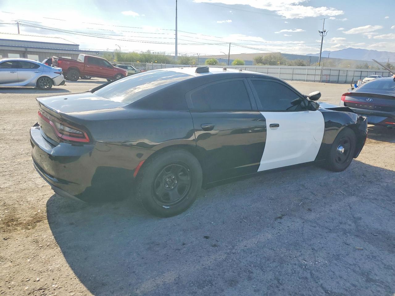 2016 Dodge Charger Police - Фото 3