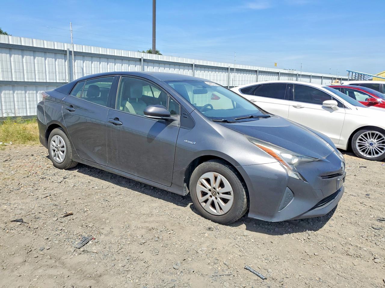 2016 Toyota Prius Two - Image 4