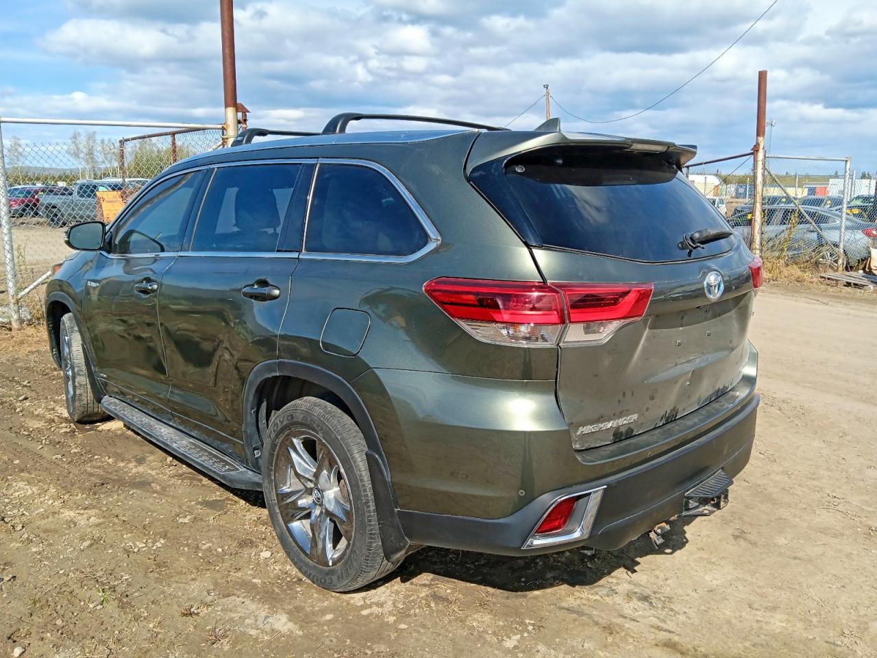 2019 Toyota Highlander Hybrid Limited Platinum - Фото 2
