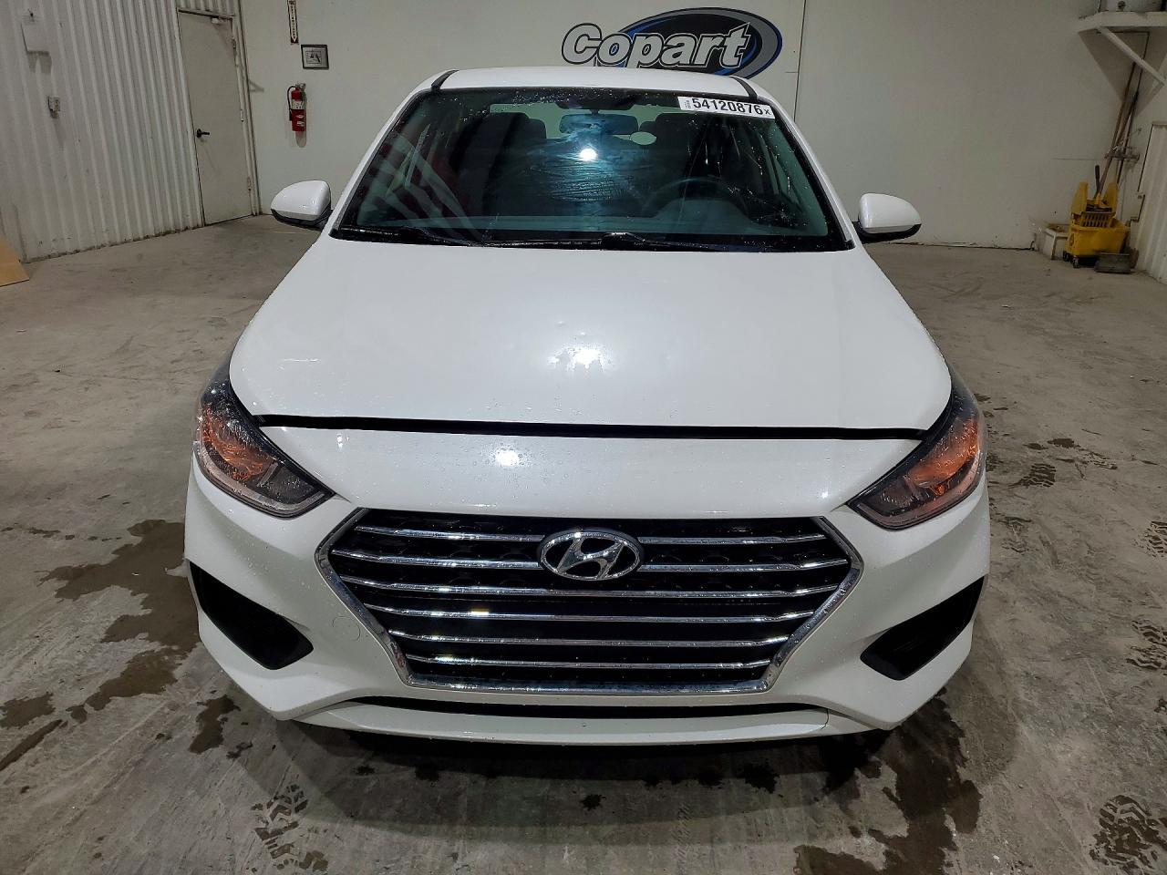 2022 Hyundai Accent Se - Фото 5