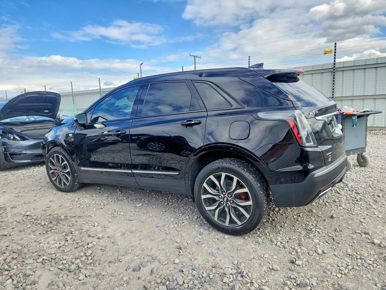 2023 Cadillac Xt5 Sport - Image 2