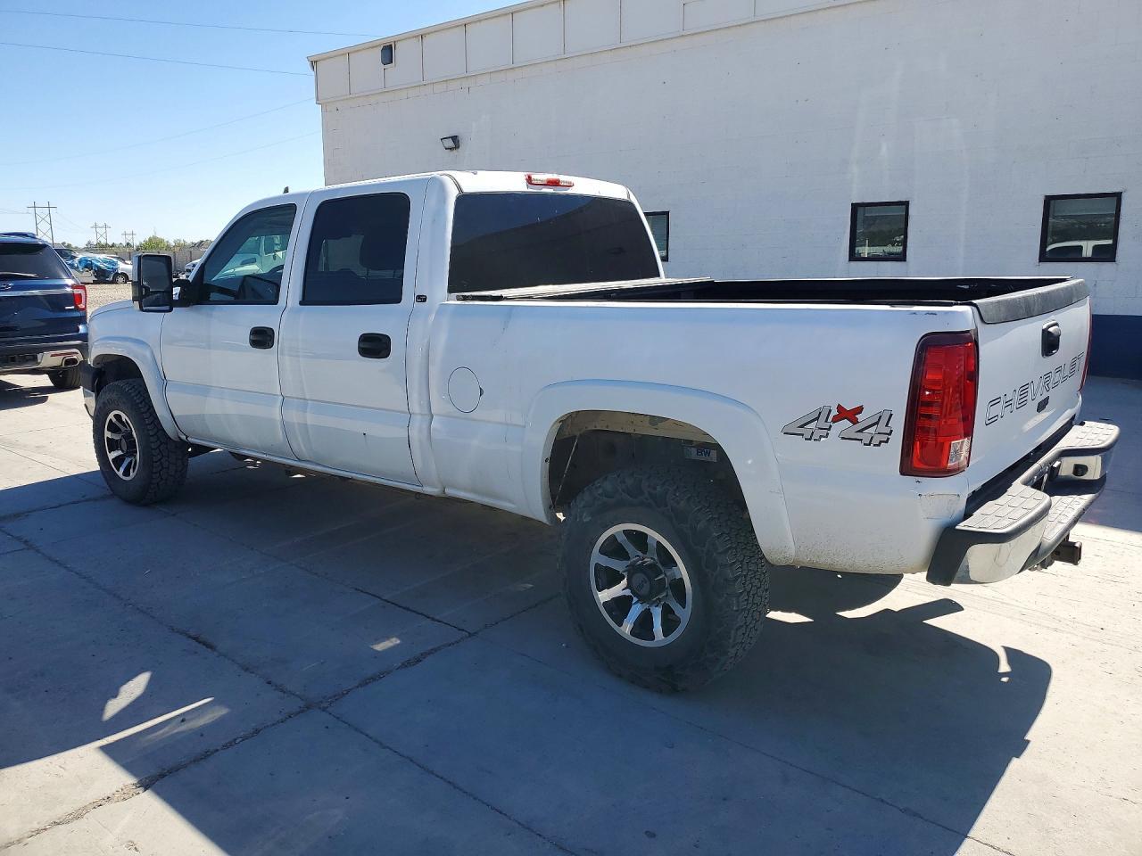 2006 Chevrolet Silverado K2500 Heavy Duty - Фото 2