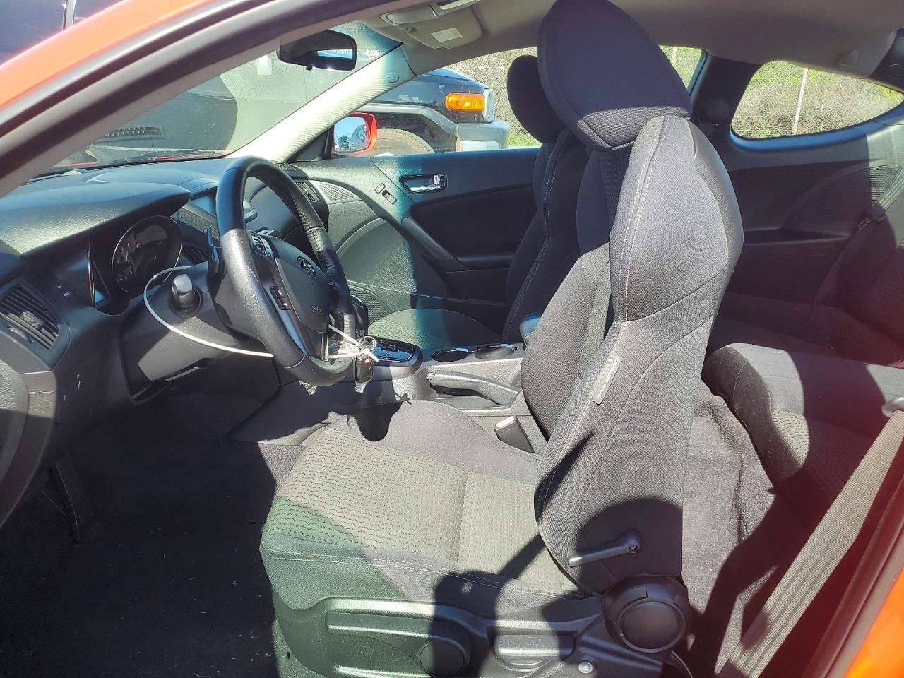 2012 Hyundai Genesis Coupe 2.0T - Image 7