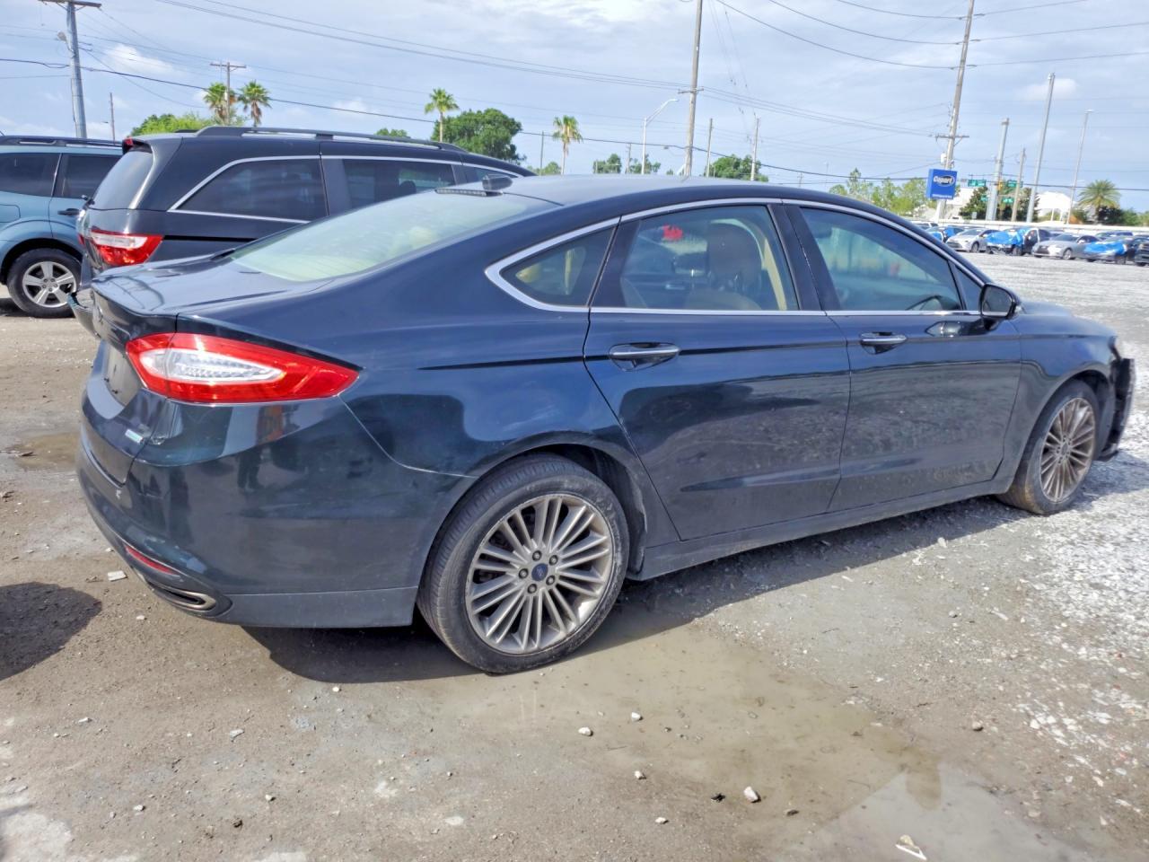 2014 Ford Fusion - Фото 3