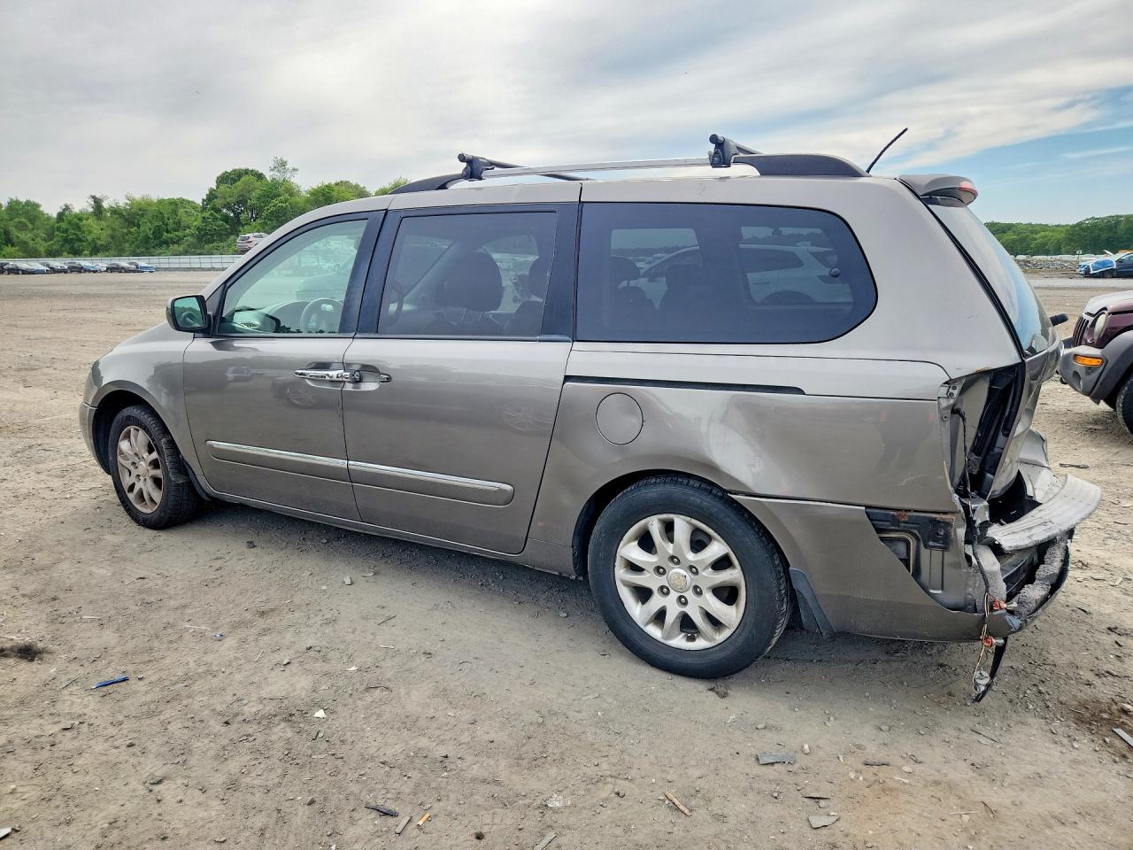 2010 Kia Sedona Ex - Фото 2