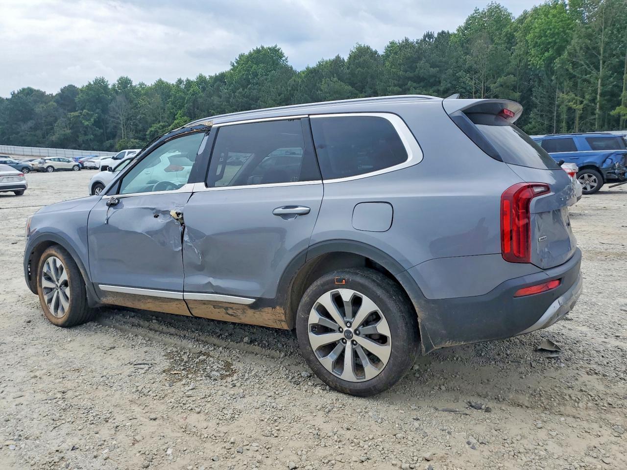 2021 Kia Telluride S - Image 2