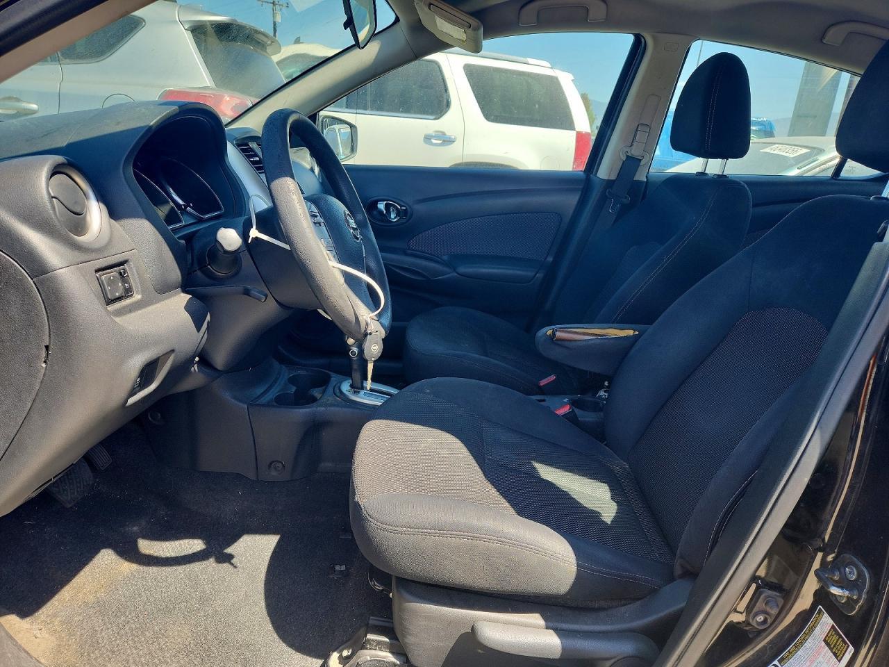 2015 Nissan Versa - Фото 7