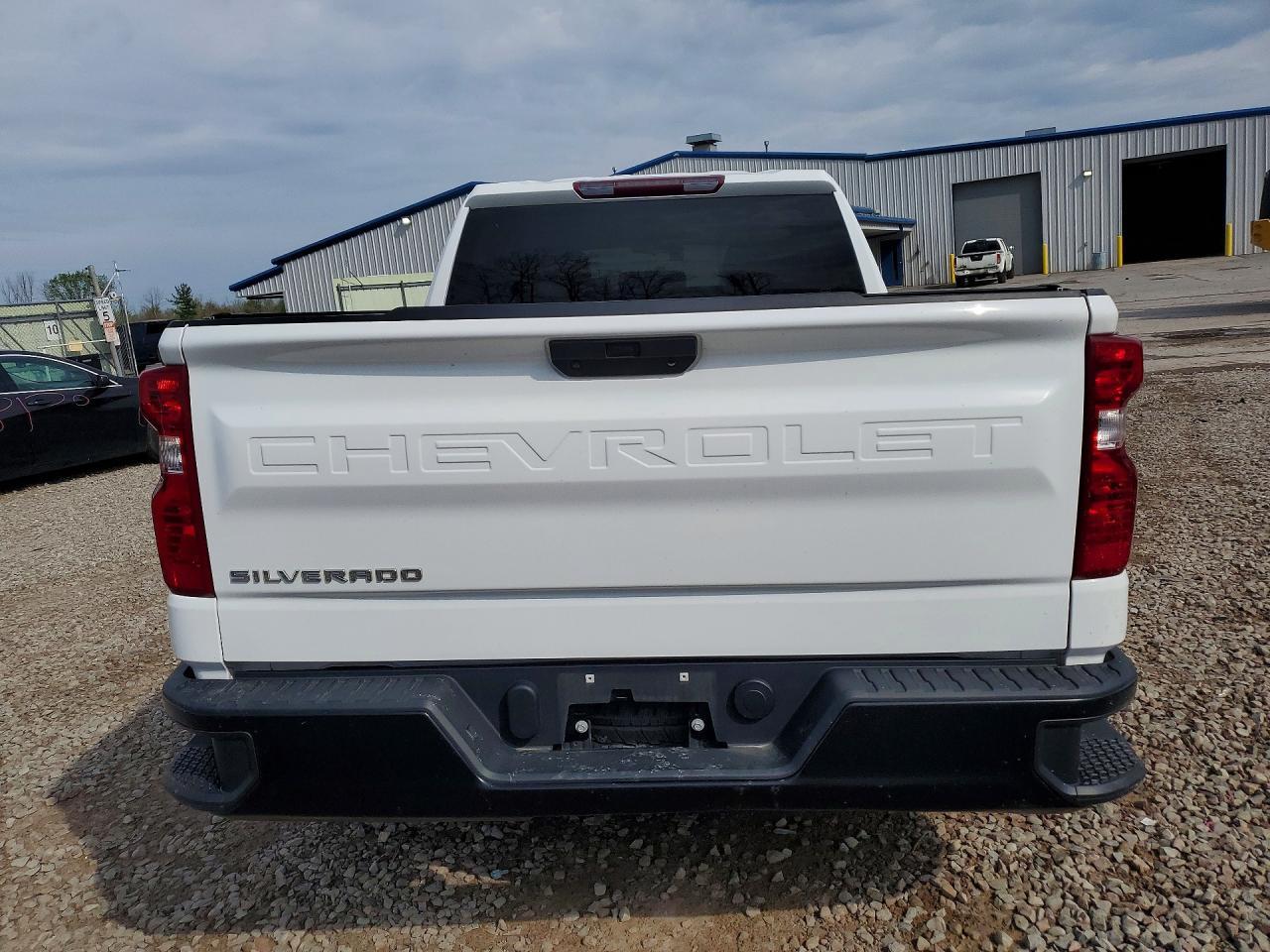 2021 Chevrolet Silverado K1500 - Фото 6