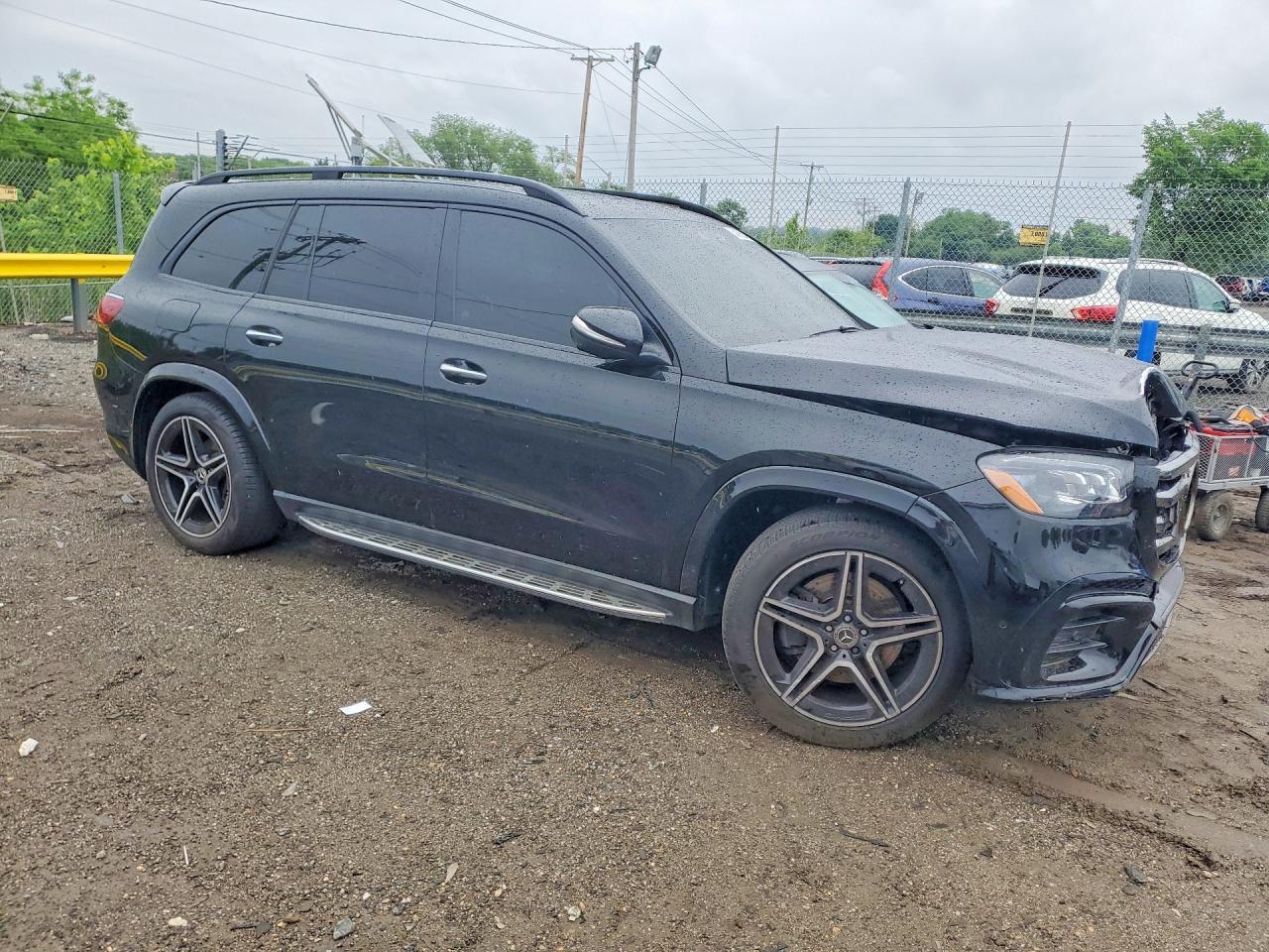 2025 Mercedes-Benz Gls 450 4Matic - Фото 4