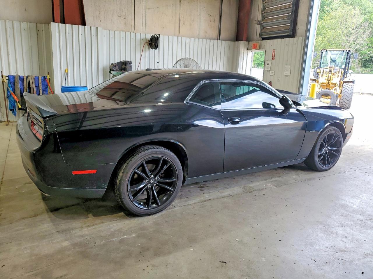 2018 Dodge Challenger - Фото 3