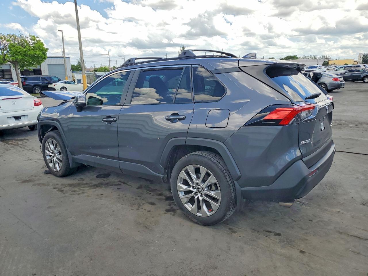 2025 Toyota Rav4 Xle Premium - Image 2