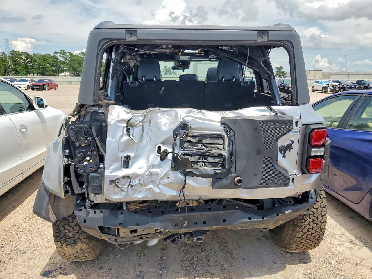 2024 Ford Bronco Raptor - Image 6