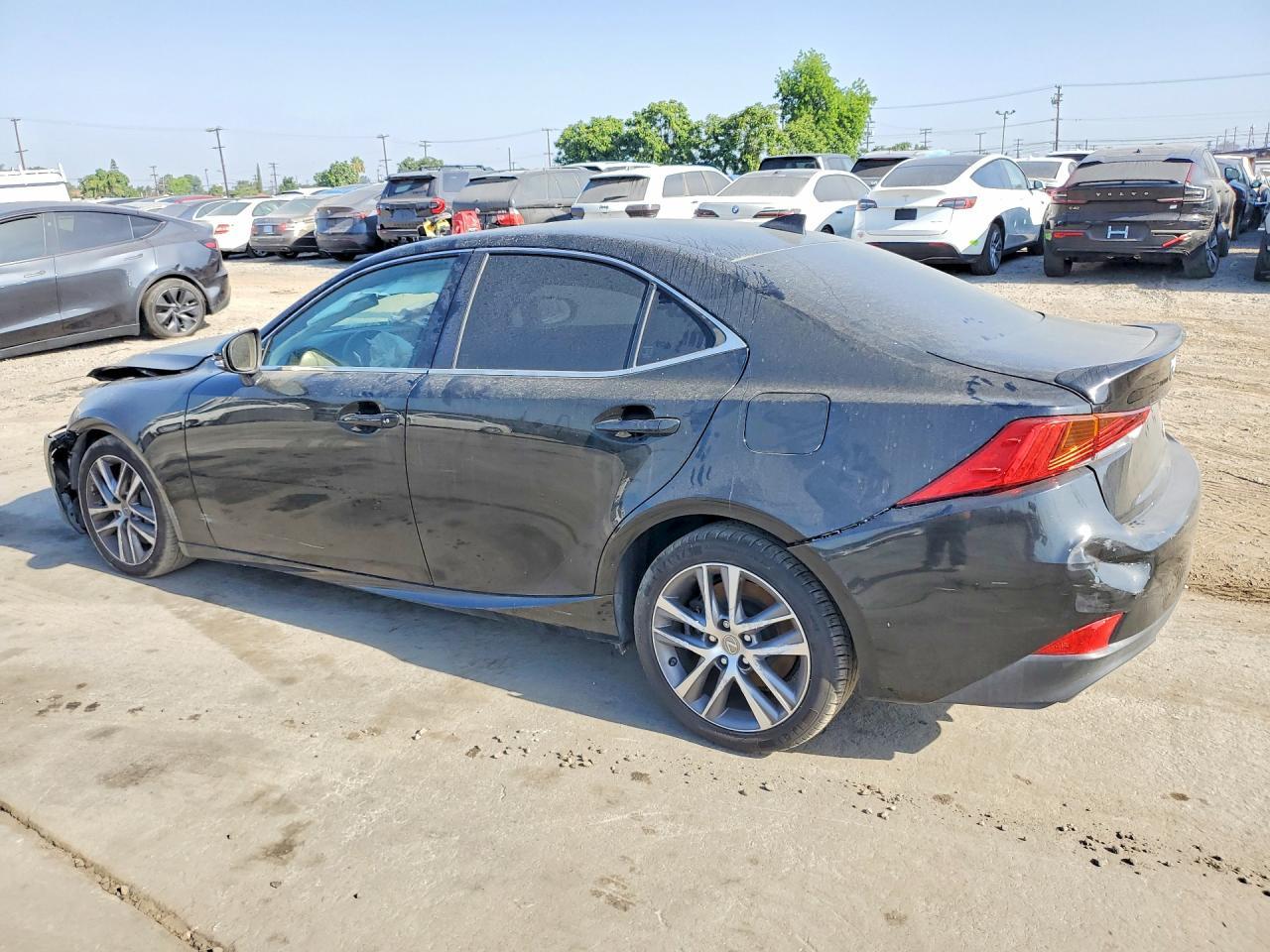 2020 Lexus Is 300 Premium - Image 2