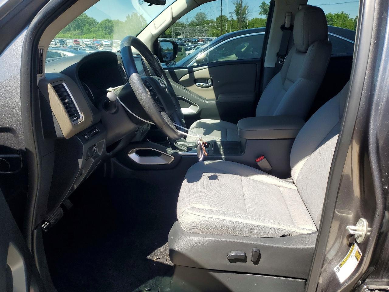 2022 Nissan Frontier - Image 7