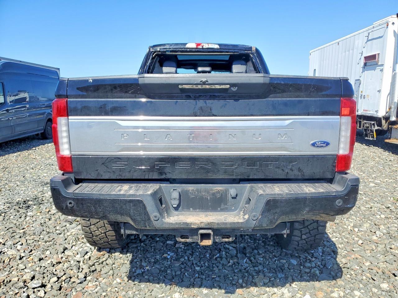 2017 Ford F350 Super Duty - Фото 6
