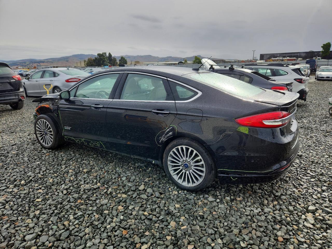 2017 Ford Fusion Titanium Phev - Image 2