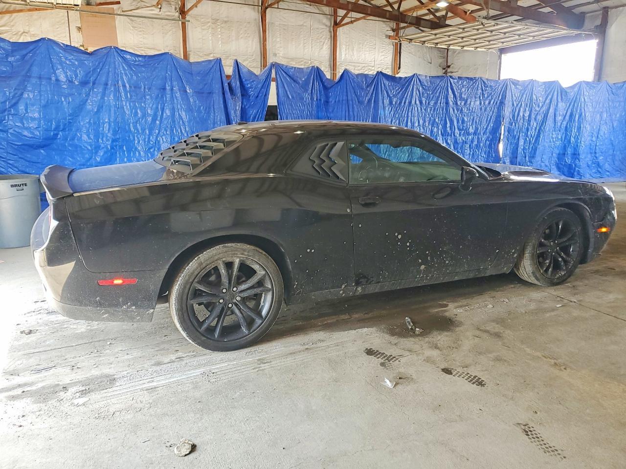 2016 Dodge Challenger Sxt - Image 3