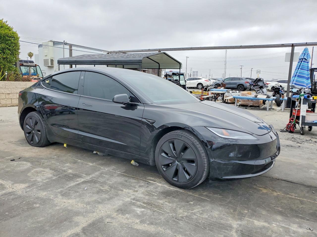 2024 Tesla Model 3 - Image 4