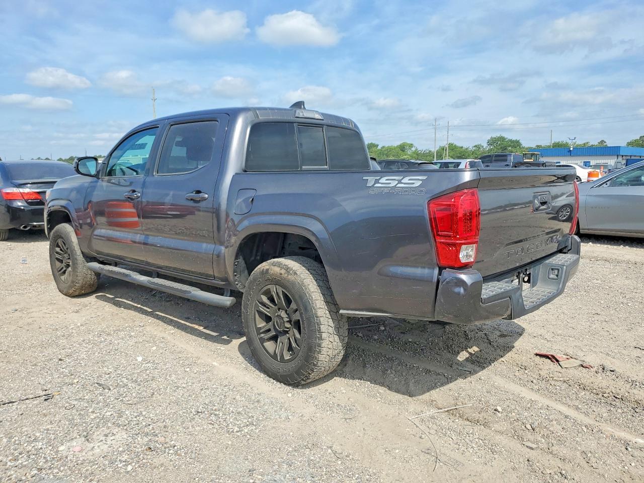 2021 Toyota Tacoma Sr - Фото 2