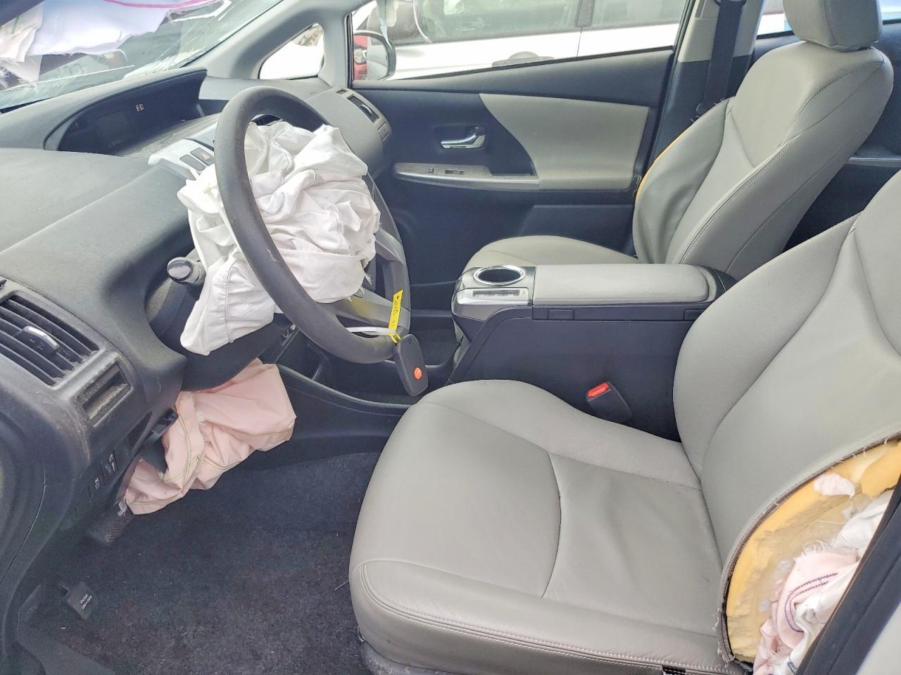 2017 Toyota Prius V Three - Фото 7