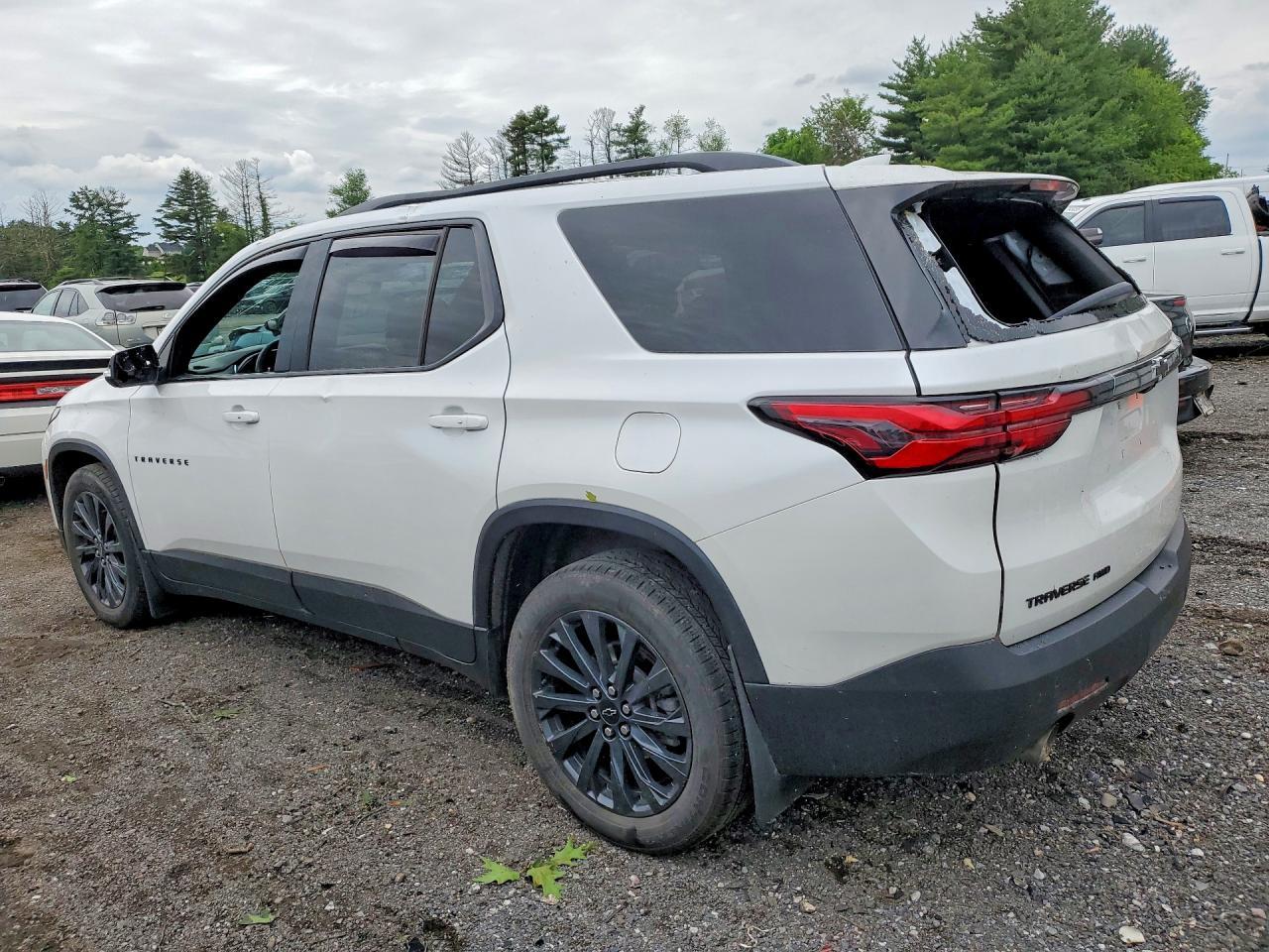2022 Chevrolet Traverse Rs - Фото 2