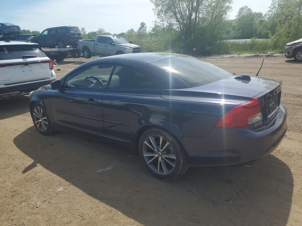 2012 Volvo C70 T5 - Image 2