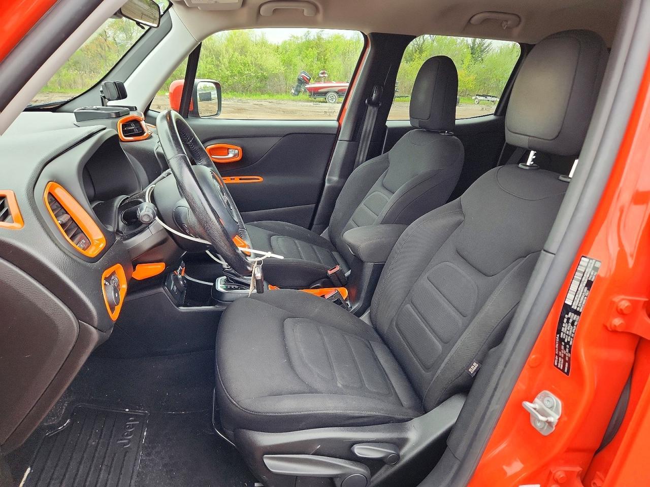 2020 Jeep Renegade Latitude - Image 7