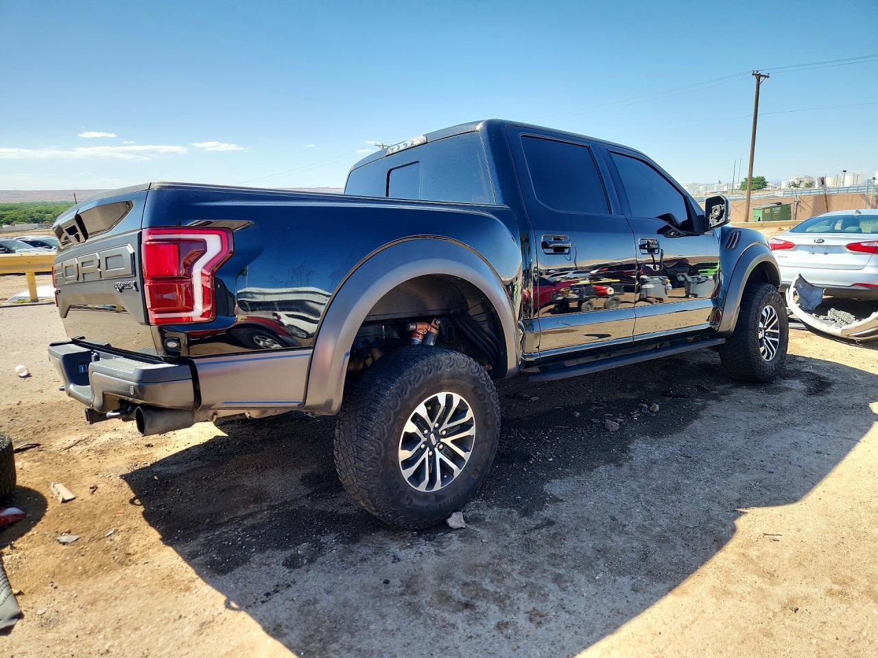 2020 Ford F150 Raptor - Фото 3
