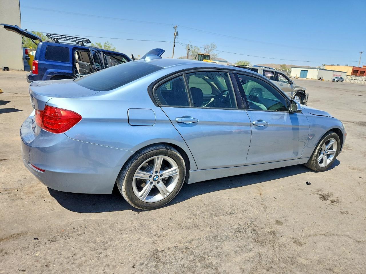 2015 BMW 320 I - Фото 3