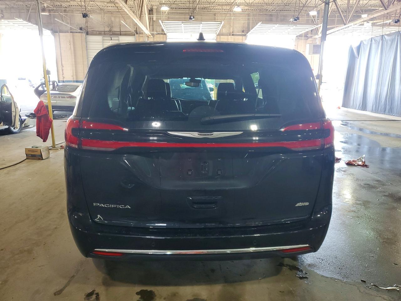 2023 Chrysler Pacifica Touring L - Image 6