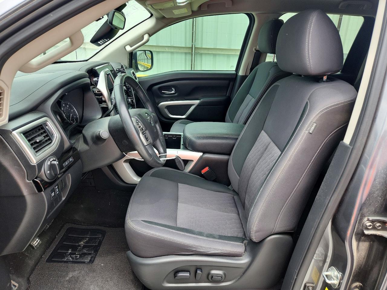 2020 Nissan Titan Sv - Фото 7