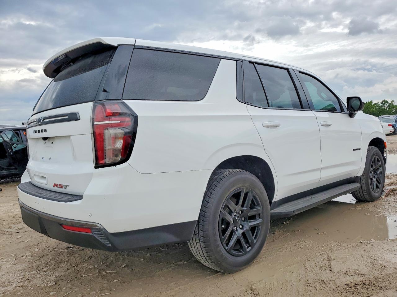 2022 Chevrolet Tahoe C1500 - Image 3