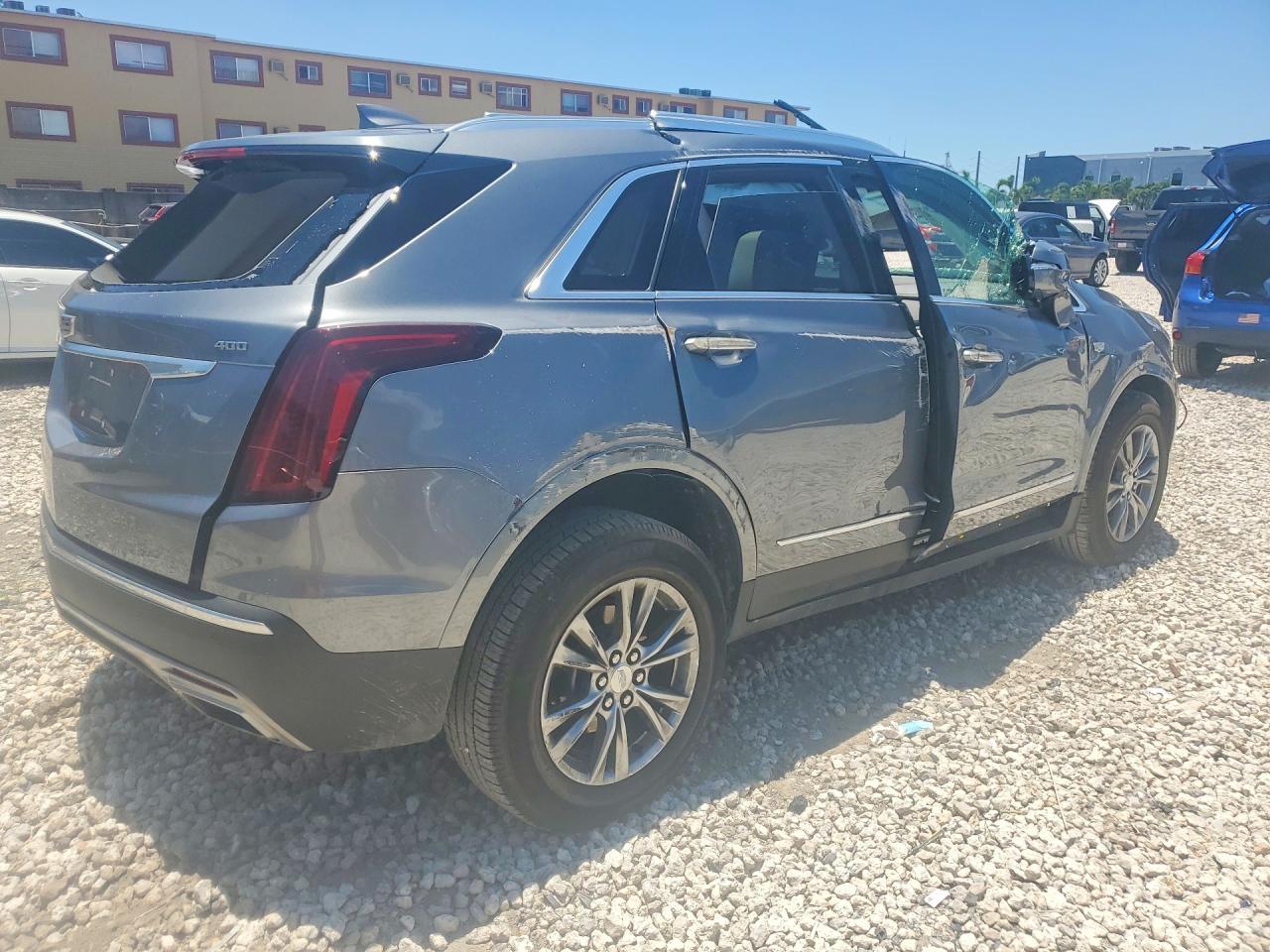 2021 Cadillac Xt5 Premium Luxury - Image 3
