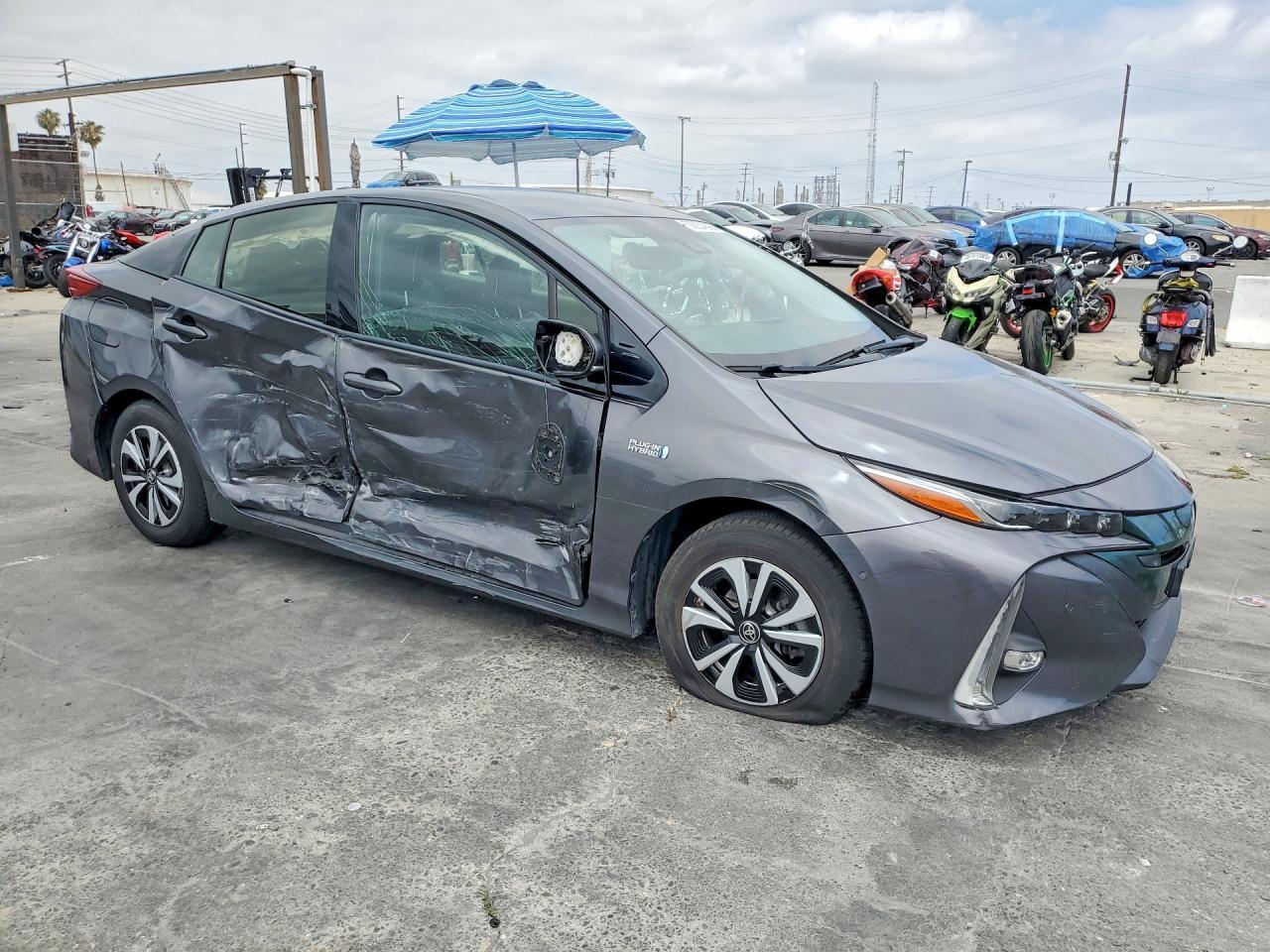2019 Toyota Prius Prime Advanced - Image 4