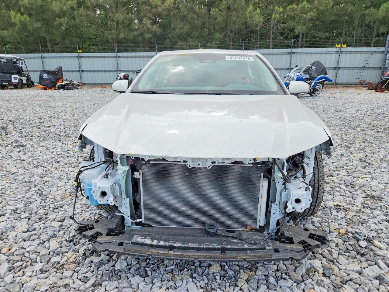 2025 Toyota Camry Le - Image 5