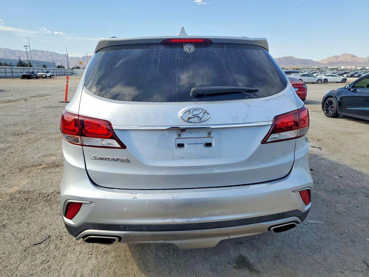 2017 Hyundai Santa Fe Se - Фото 6