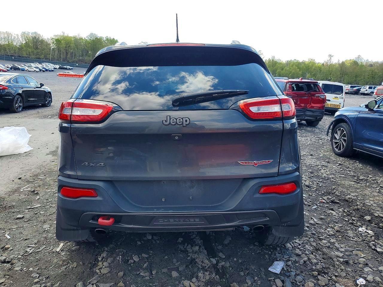 2015 Jeep Cherokee Trailhawk - Фото 6