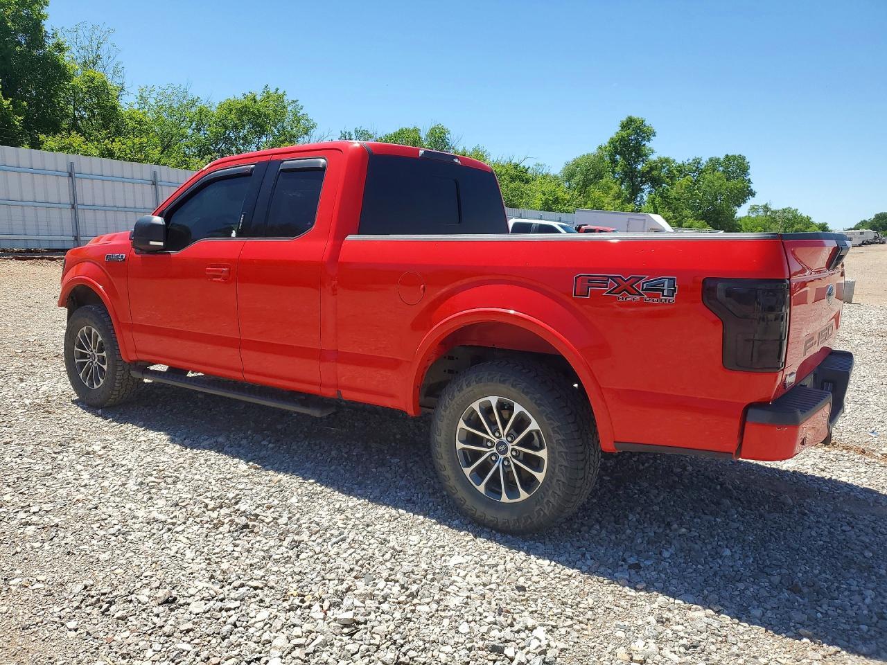 2020 Ford F150 Super Cab - Фото 2