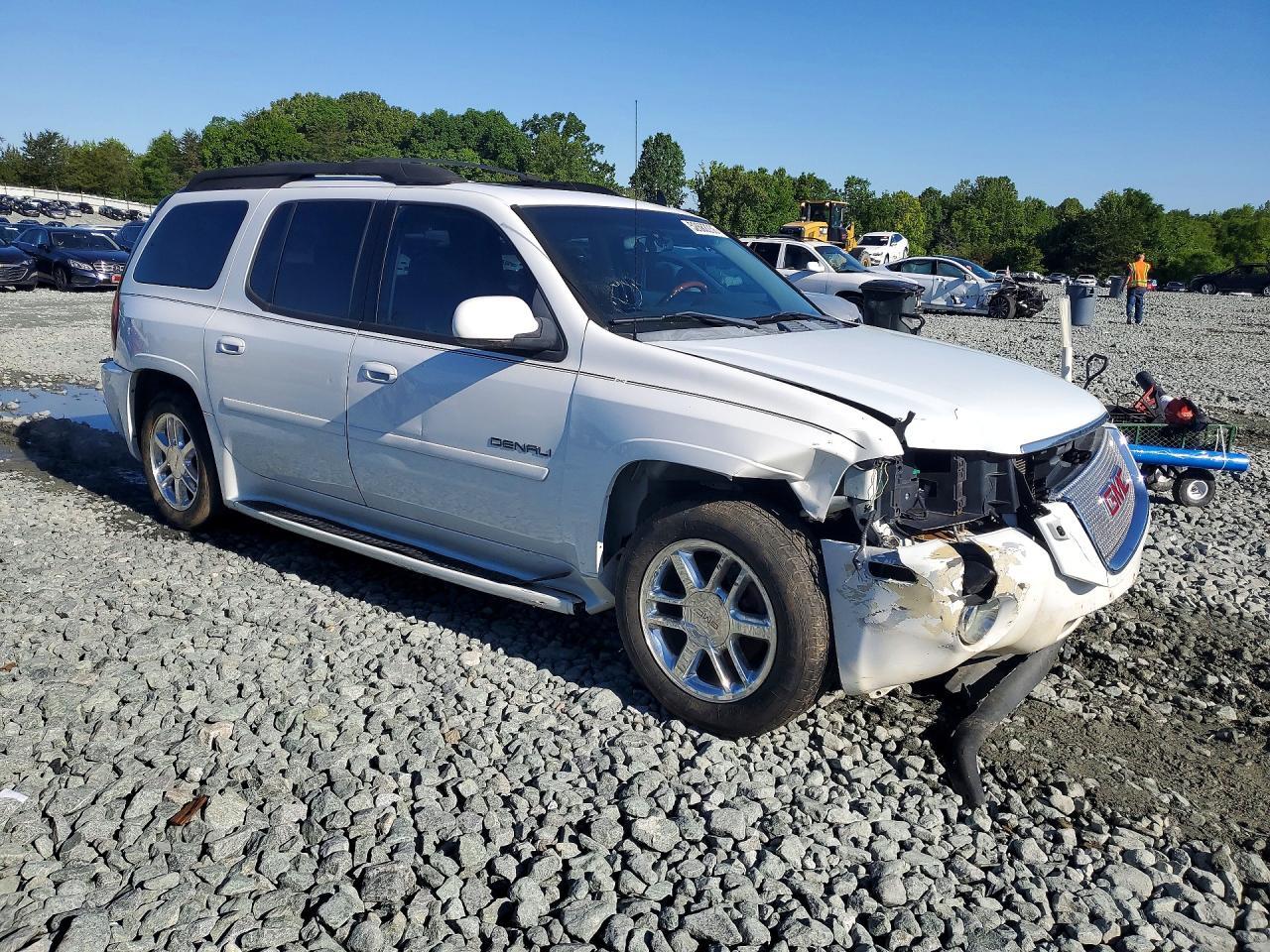 2006 GMC Envoy Denali Xl - Image 4