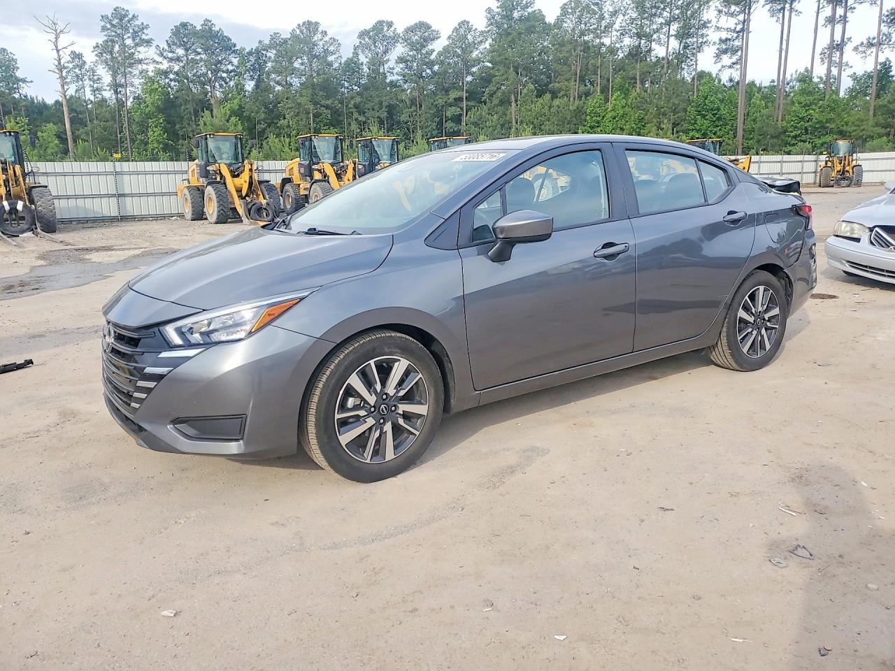 2025 Nissan Versa Sv