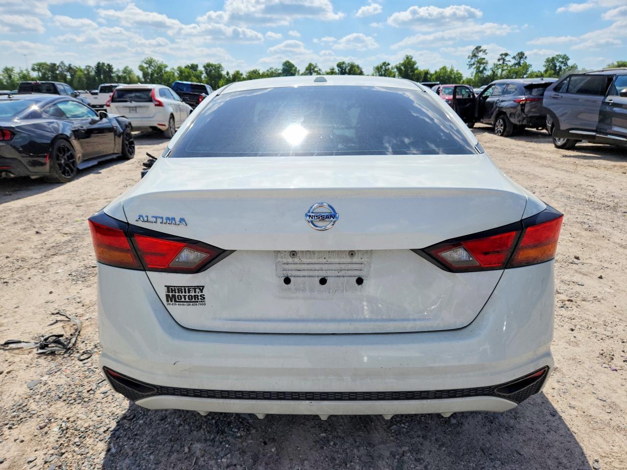 2019 Nissan Altima S - Image 6