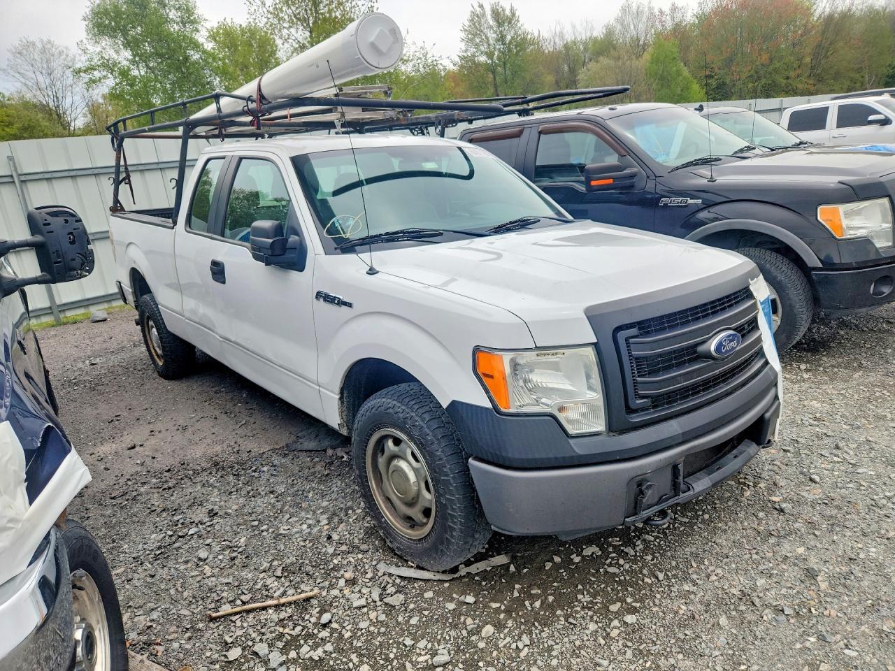 2014 Ford F150 Super Cab - Фото 4