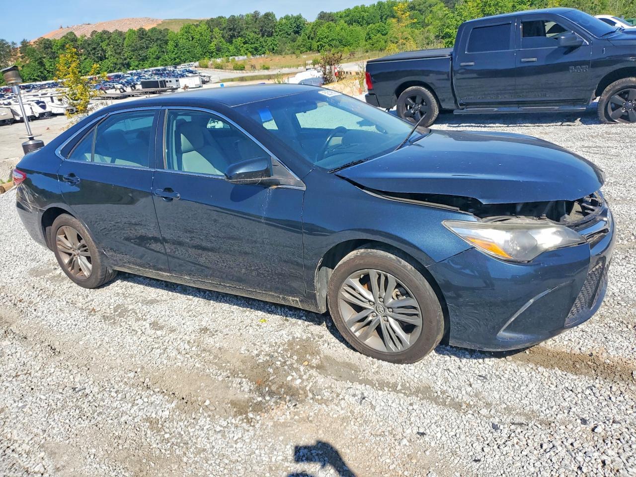 2017 Toyota Camry Se - Фото 4