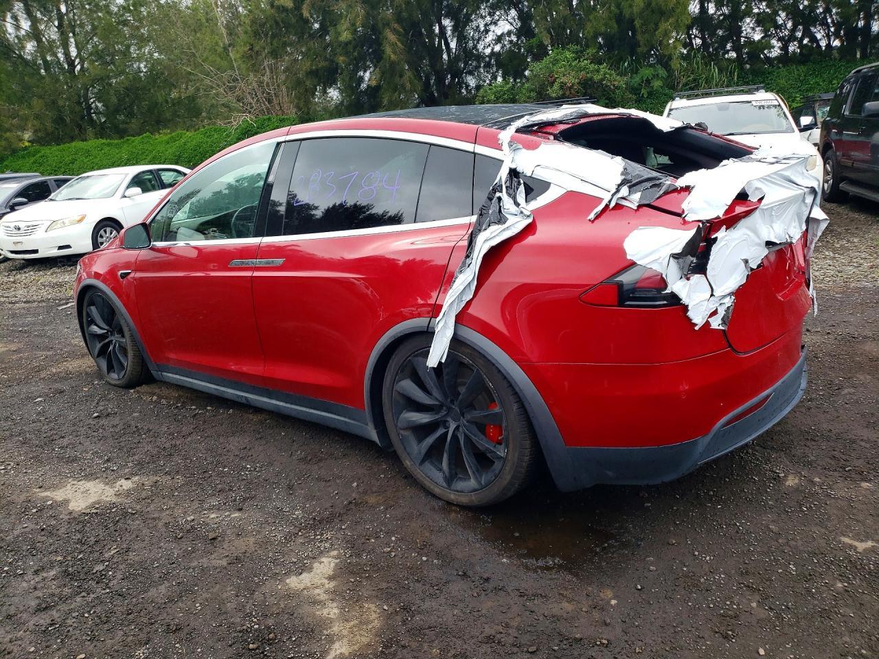 2020 Tesla Model X - Фото 2