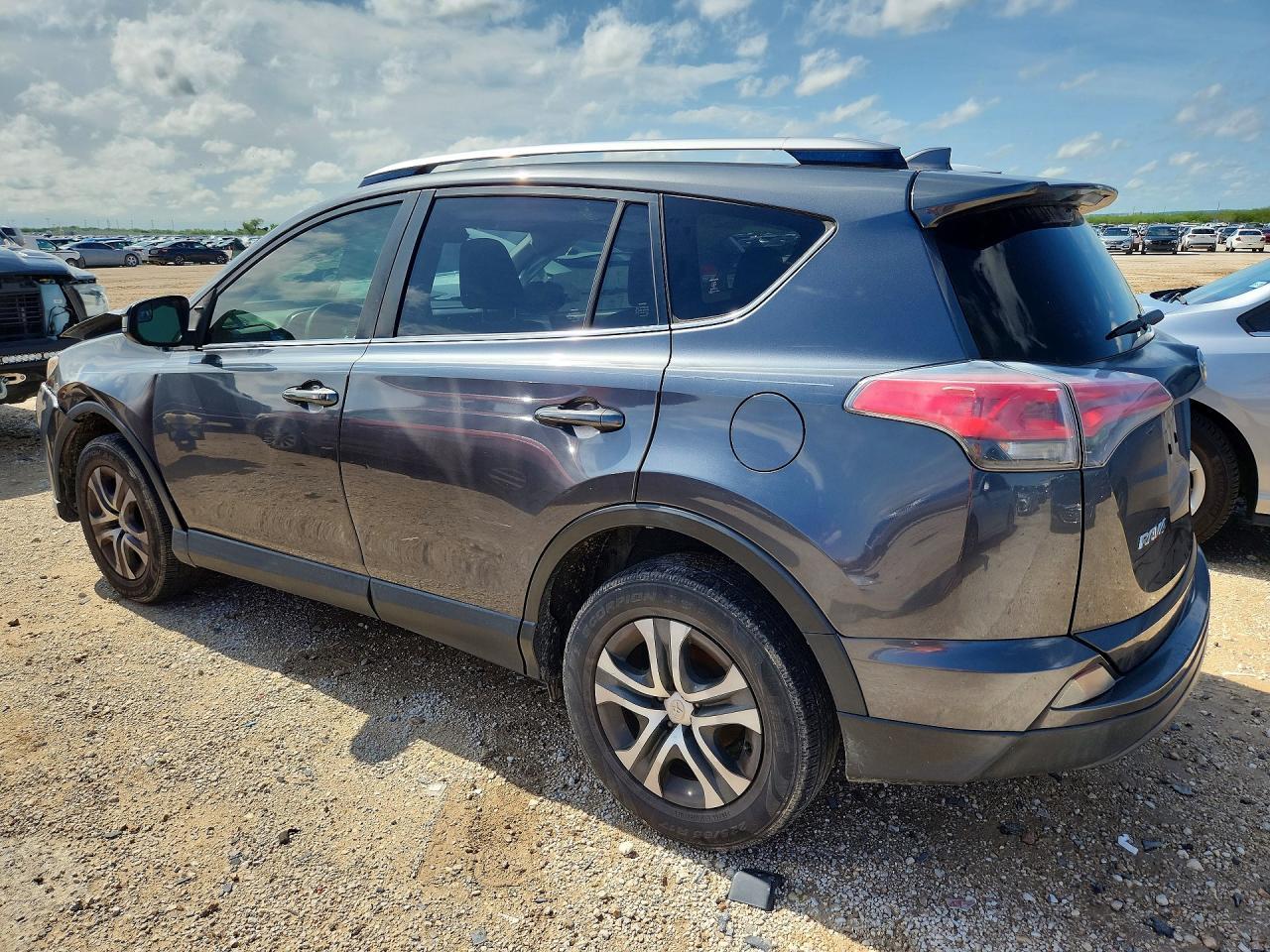 2016 Toyota Rav4 Le - Фото 2