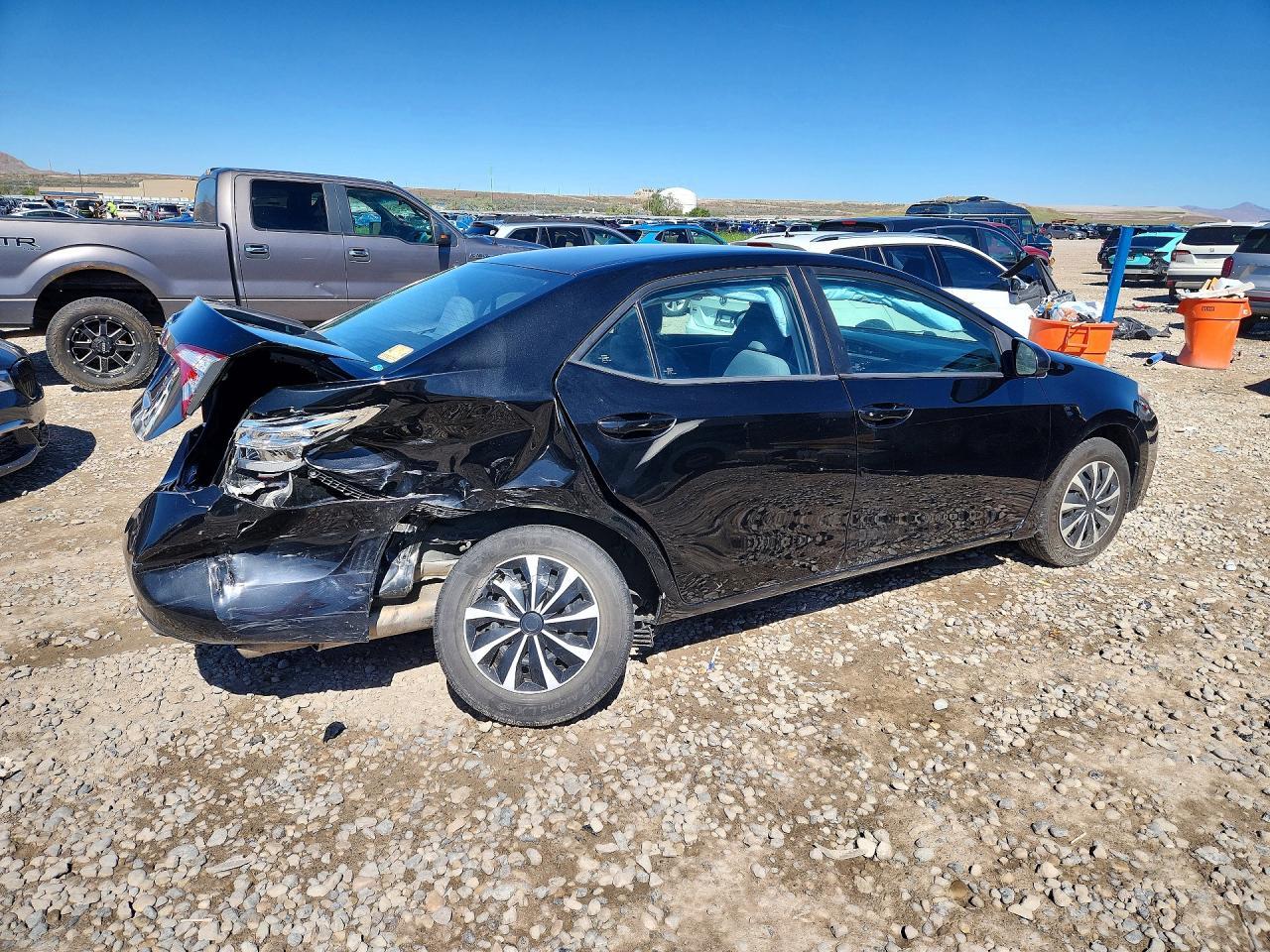 2015 Toyota Corolla L - Фото 3