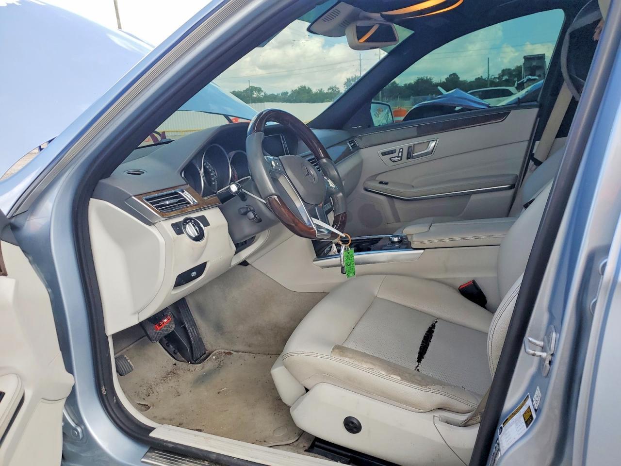 2016 Mercedes-Benz E Class E350 4D Seda - Image 7