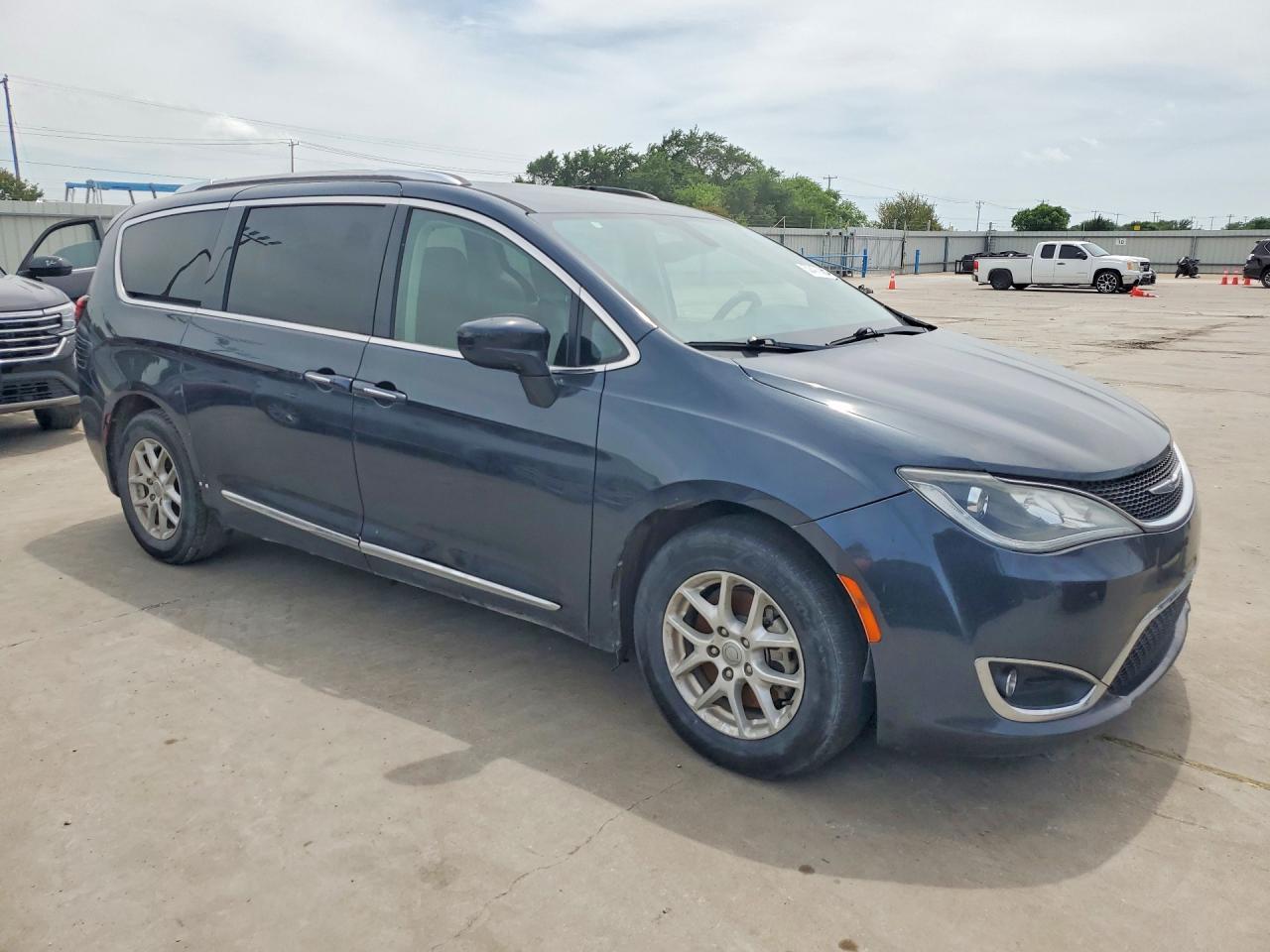 2020 Chrysler Pacifica Touring L - Фото 4